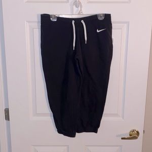 Womens Nike cropped jogger sweatpants